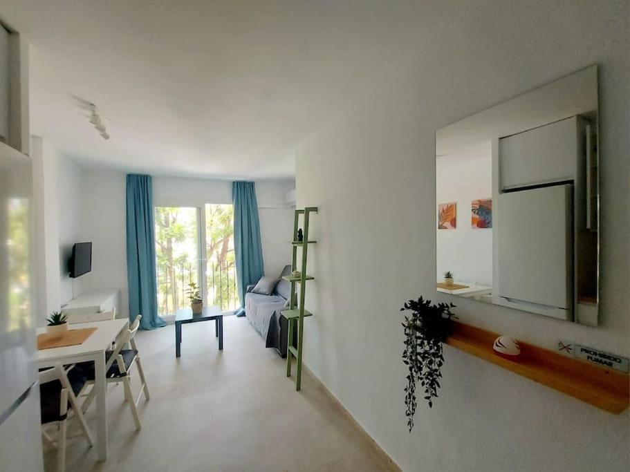 מאלגה Nice Flat Close To The Centre מראה חיצוני תמונה